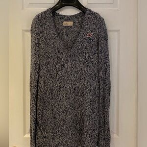 HOLLISTER - cozy blue sweater